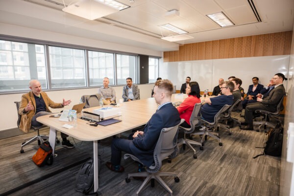 Peak Insight Executive Briefing on Customer Experience and Hybrid Work